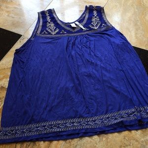 Forgotten Grace Stunning silver embroidered tank